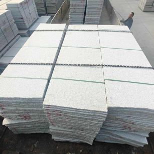 中卫芝麻白毛板，石材毛板