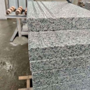 中卫芝麻白楼梯踏步