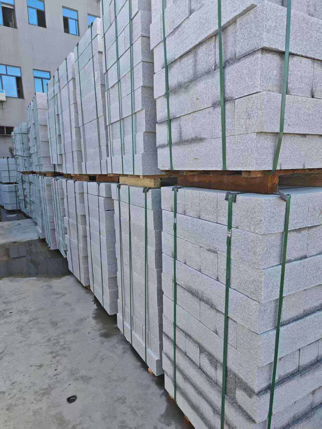 中卫芝麻白路牙石，路侧石